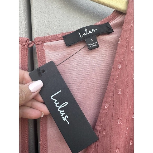 Lulu’s Closer Look Dusty Rose Mauve Swiss Dot Tie Sleeve Romper Womens Sz S NWT - Picture 10 of 16
